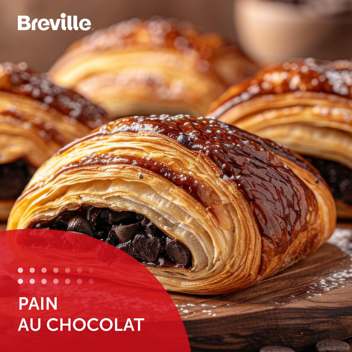 Kreacja Breville ze świeżo upieczonymi rogalikami pain au chocolat, opis „Pain au Chocolat”